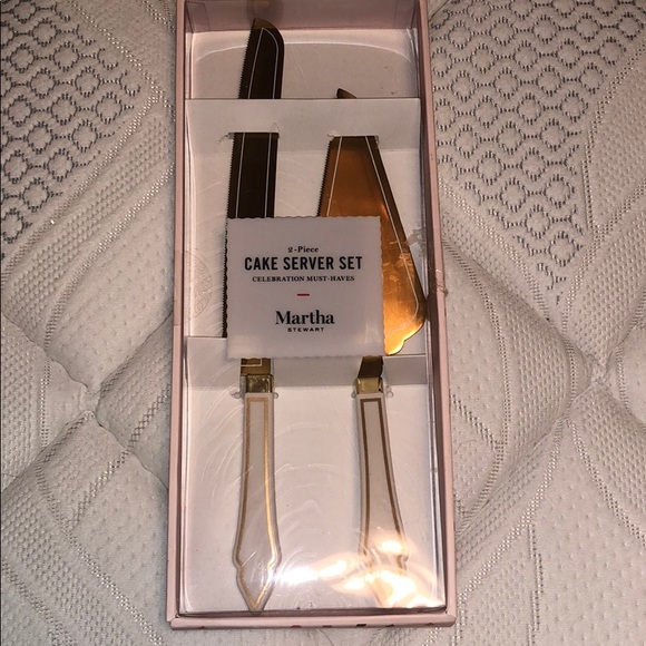 Cake server set never opened - Picture 1 of 1